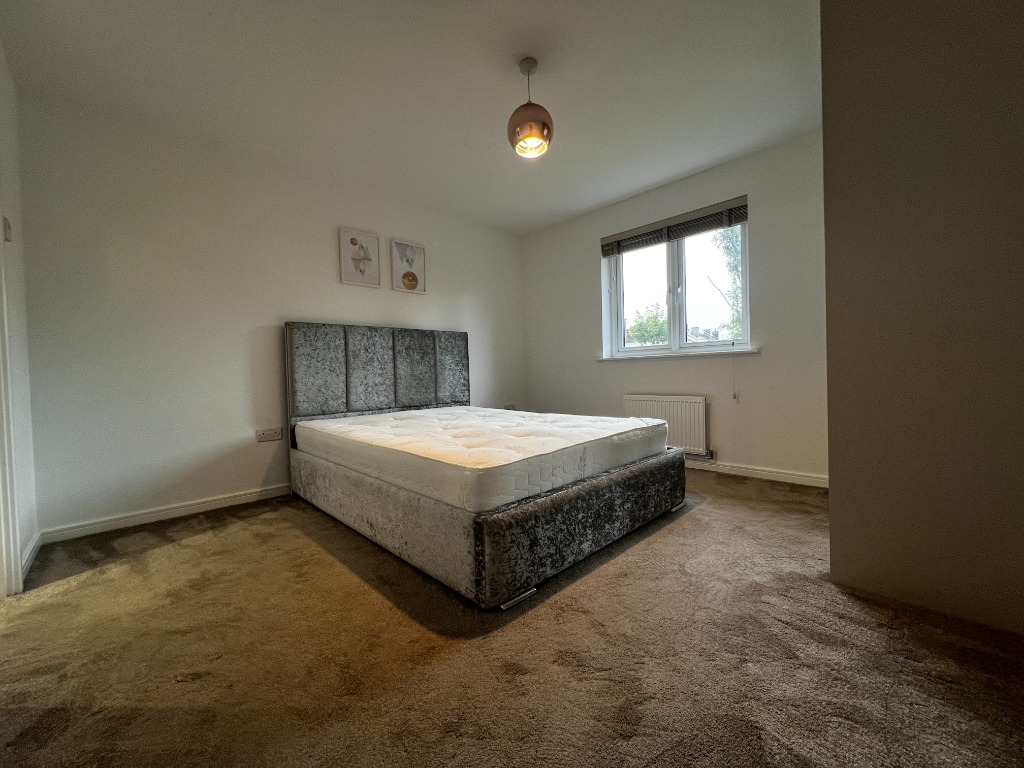 Minton Avenue, Paisley, Renfrewshire, PA2 7FN