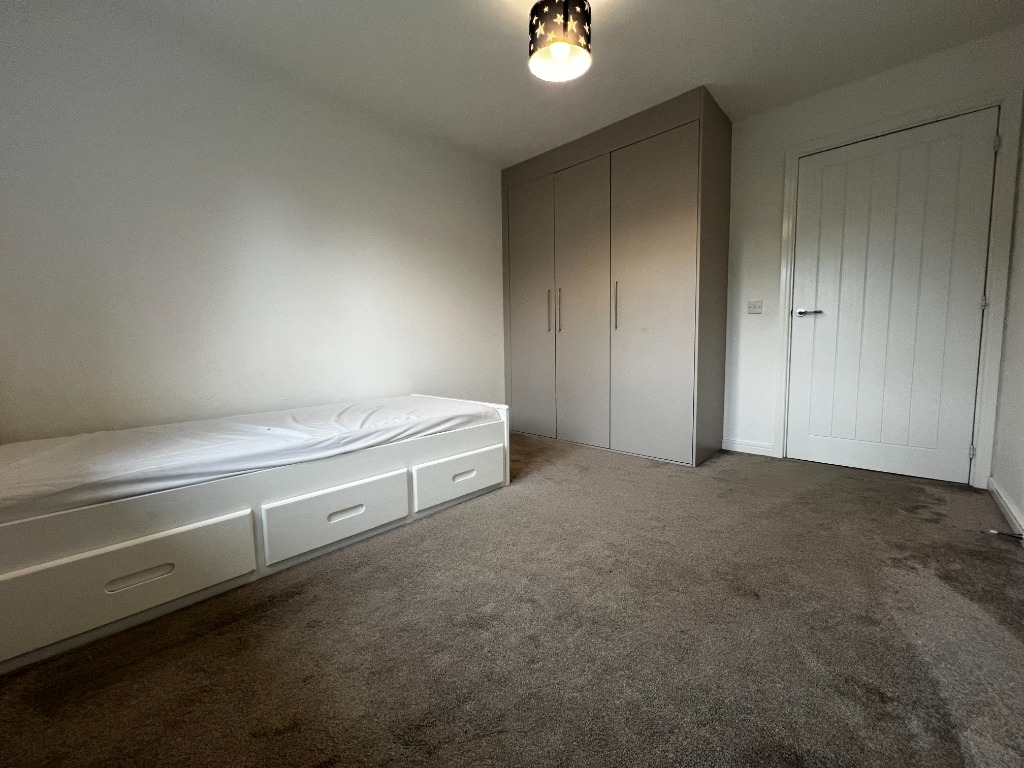 Minton Avenue, Paisley, Renfrewshire, PA2 7FN