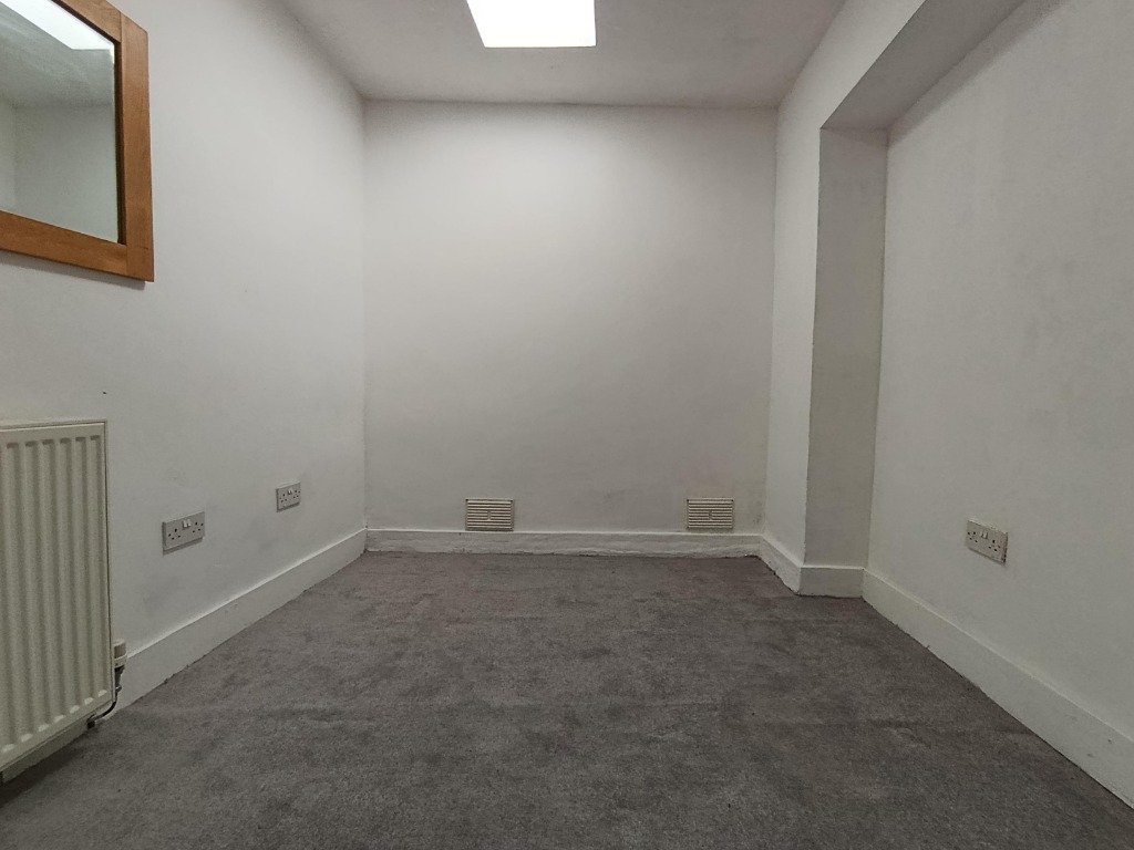 Queen Street, Dunoon, Argyll and Bute, PA23 8AU