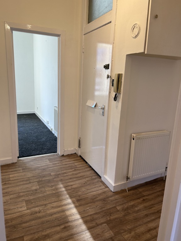 Amisfield Street, Glasgow, G20 8LB
