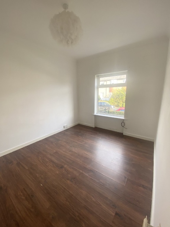 Trinity Ave, Cardonald, Glasgow, G52 3ES