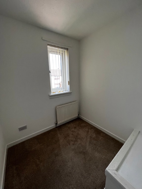 Flures Avenue, Erskine, Renfrewshire, PA8 7DE