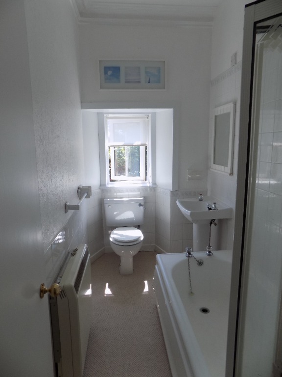 Shore Road, Tighnabruaich, Argyll and Bute, PA21 2EB