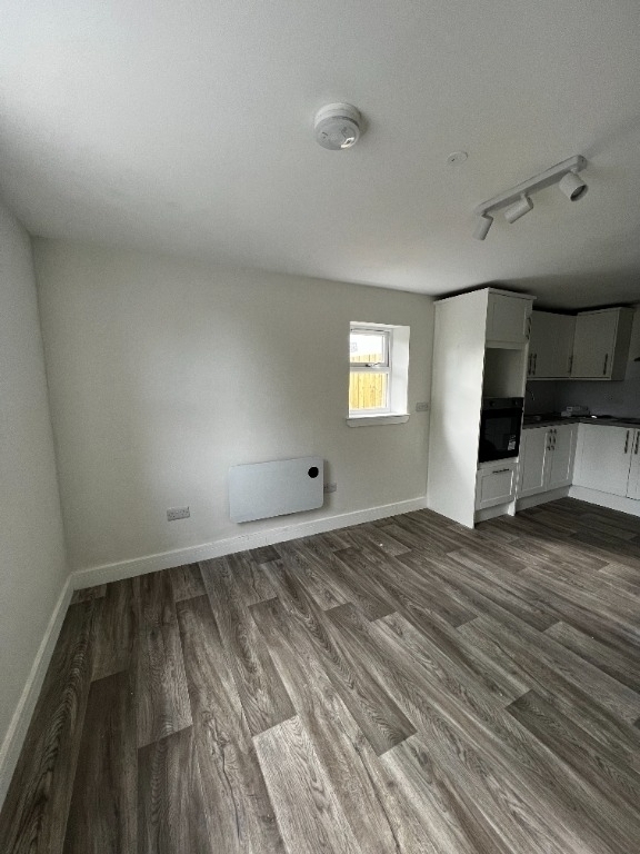 Station Road, Stevenston, North Ayrshire, KA20 3NJ