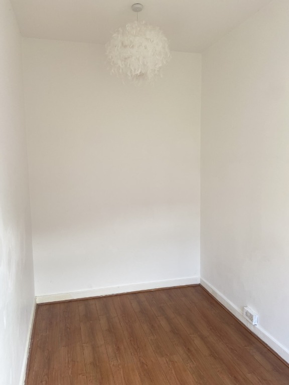 Trinity Ave, Cardonald, Glasgow, G52 3ES