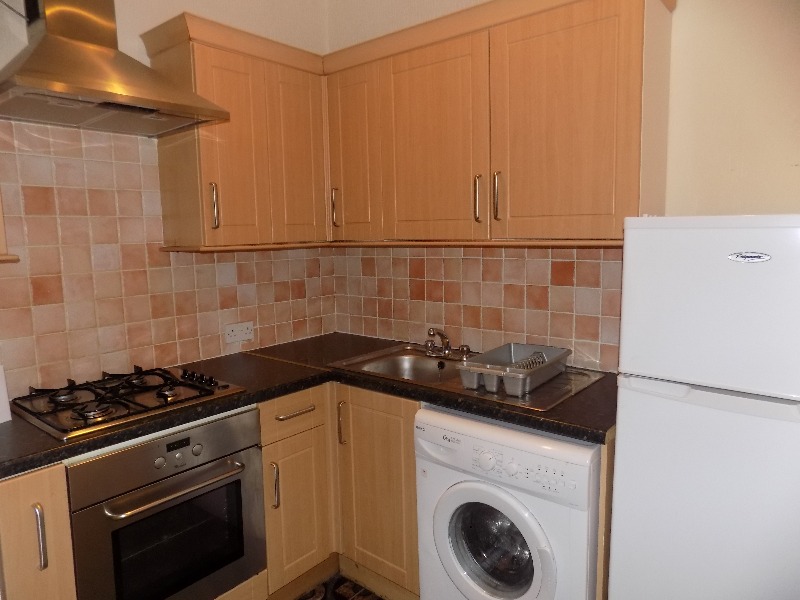 Albert Road, Glasgow, G42 8DN