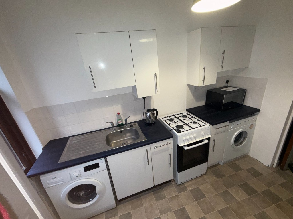 Dumbarton Road, Yoker, Glasgow, G14 0HZ