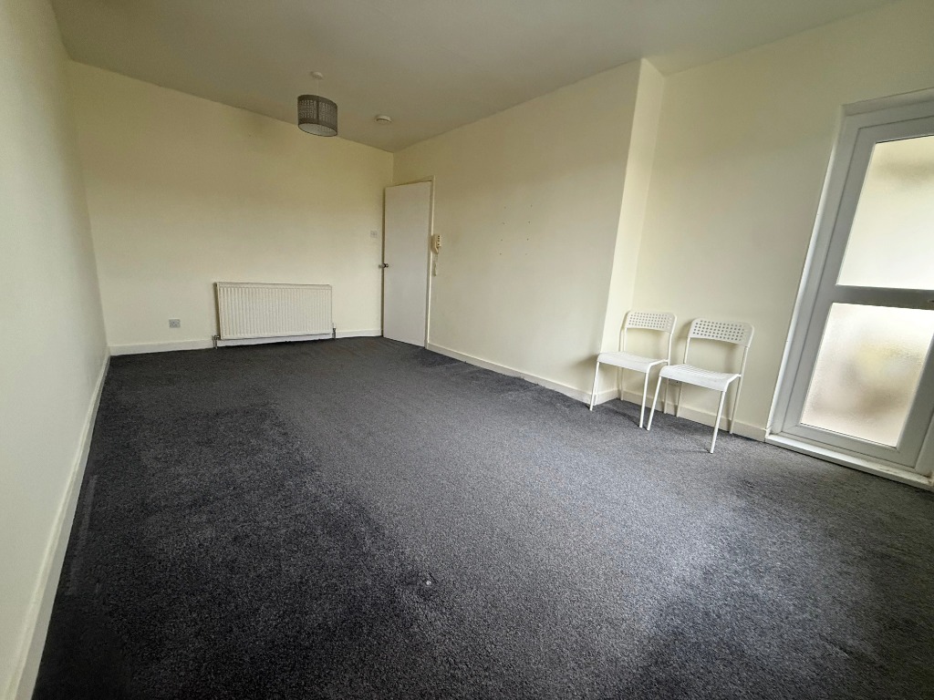 Whitacres Path, South Nitshill, Glasgow, G53 7LN